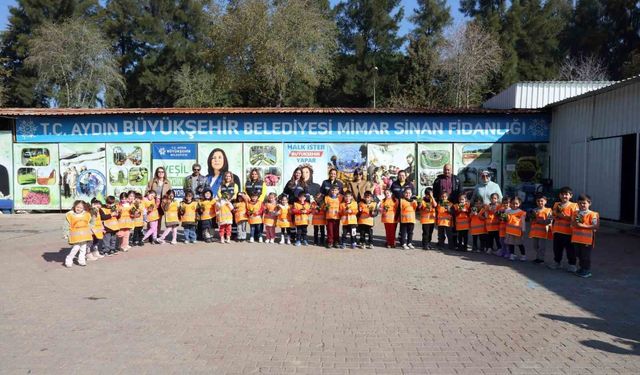 Aydın'da öğrenciler doğa sevgisini öğreniyor