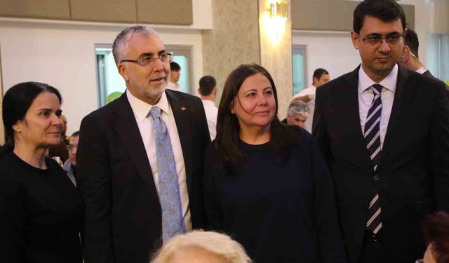 Bakan Işıkhan: 'Türkiye olarak, sulhun ve sağ duyunun hakim olduğu bir diplomasi ortamının tesisi için çalışmaya devam edeceğiz'