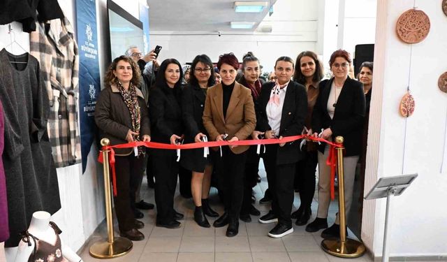 Başkan Çerçioğlu'ndan Dünya Kadınlar Günü dolayısıyla 'Kadının İzi' sergisi