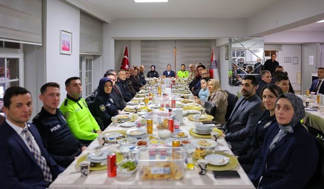 Bayburt Valisi Eldivan, emniyet personeliyle iftar programında buluştu