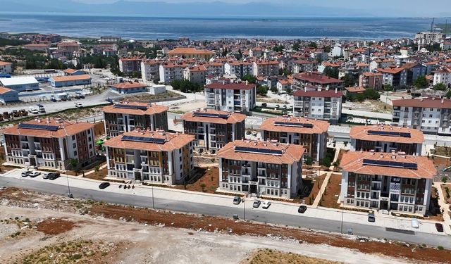 Beyşehir'de yeni kurulan mahallede ilk muhtar seçimi heyecanı