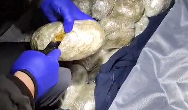 Bitlis'te 4 kilo 800 gram skunk ele geçirildi