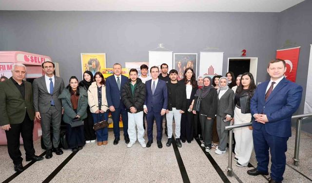 Bitlis'te 'Hind Rajab'ın Sesi' filminin özel gösterimi yapıldı