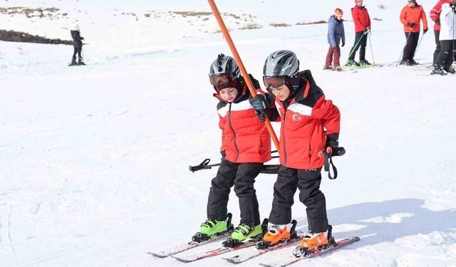 Bitlis'te kayak altyapısına akademik destek