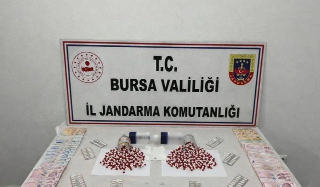 Bursa'da bin 39 adet sentetik hap ele geçirildi