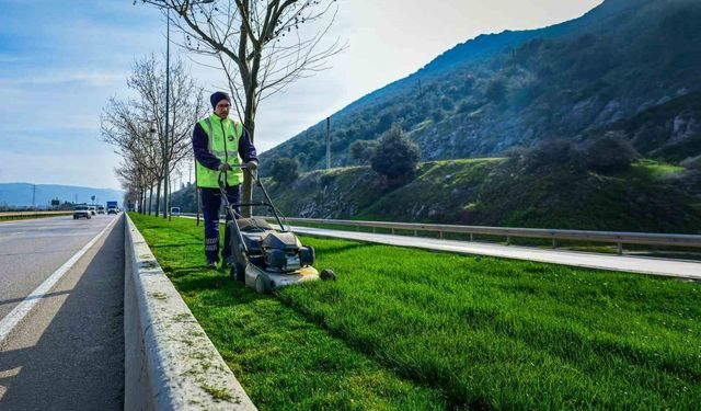 Bursa'da cadde ve bulvarlara estetik dokunuş
