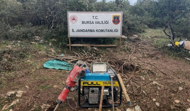 Bursa'da Jandarma 35 metrelik kaçak tüneli ortaya çıkardı