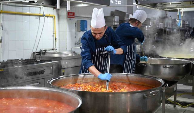 Bursa'nın dayanışma mutfağı büyüyor