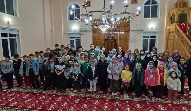 Çocuklar bu projeyle teravihe koşuyor