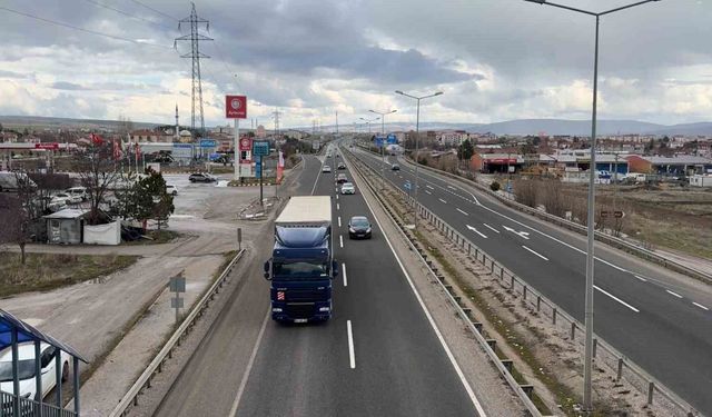 D100 karayolunda bayram dönüşü yoğunluğu