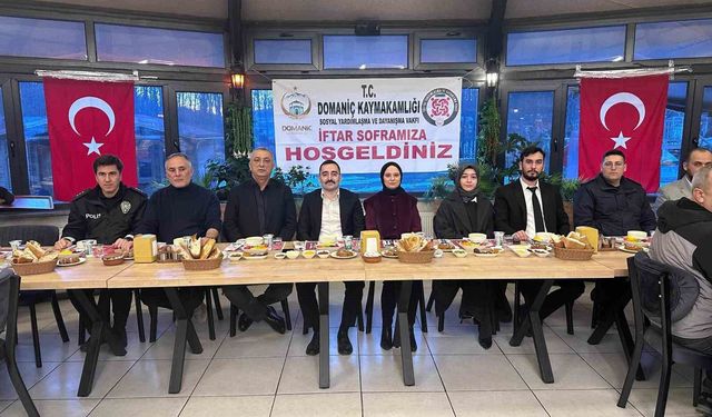 Domaniç'te engelli, yaşlı, öksüz ve yetim ailelerine iftar