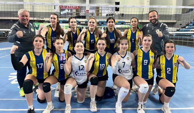 Düzce 1907 SK voleybol takımı finalde