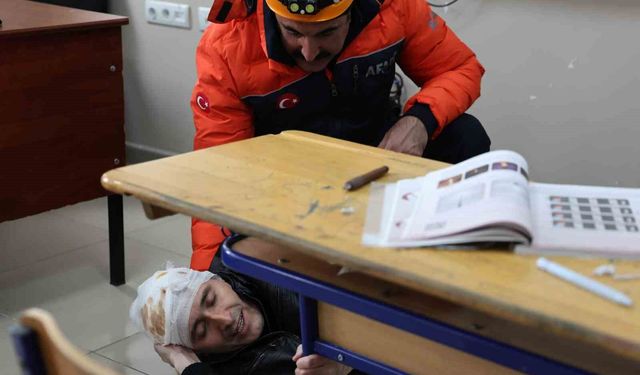 Elazığ'da okullarda deprem tatbikatı
