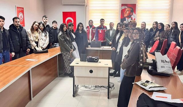 Elazığ'da üniversite öğrencilerine hizmet modelleri tanıtımı
