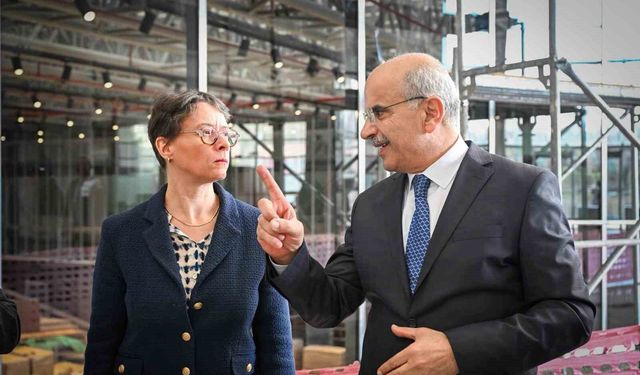 Enkaz ayrıştırma projesi Türkiye'de ilk Malatya'da uygulanıyor