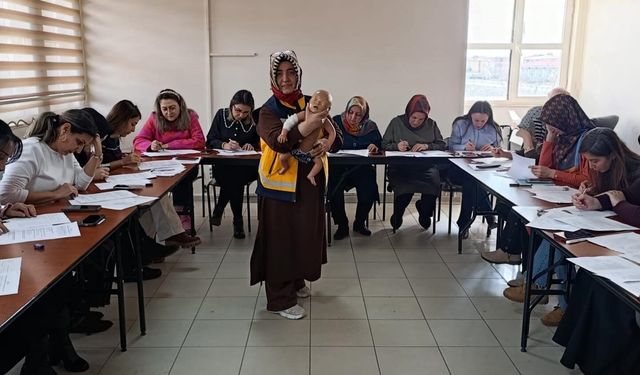 Erzincan İl Sağlık Müdürlüğü personeline temel ilk yardım eğitimi verildi