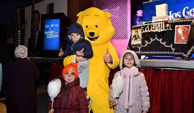 Karesililer Büyükşehir'in iftar sofrasında oruçlarını açtı