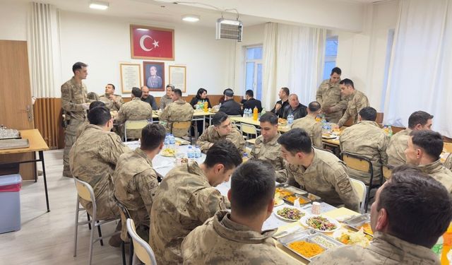 Kaymakam Arıkan, jandarma personeliyle iftarda buluştu