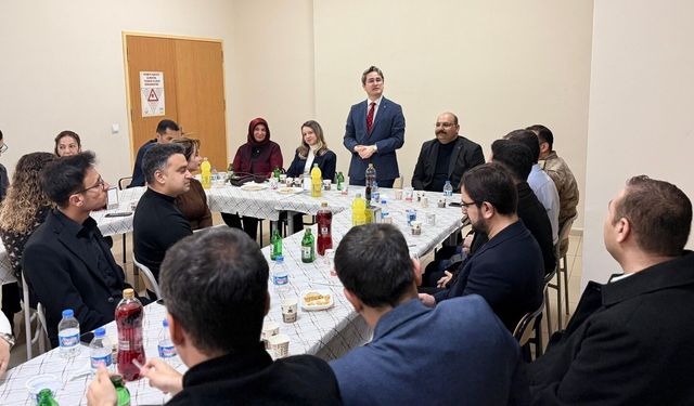 Kemaliye'de yetim ve öksüz çocuklarla gönül sofrası kuruldu