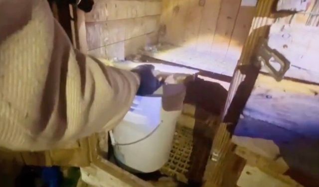 Kümesin içine saklanan uyuşturucuyu jandarma buldu