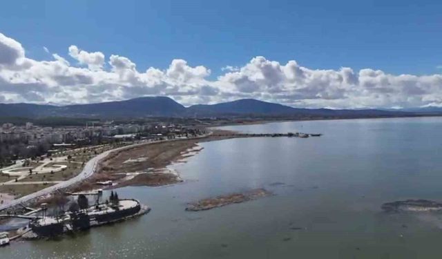 Kuraklıktan bereketli günlere: Beyşehir Gölü'ndeki su seviyesi umut verdi