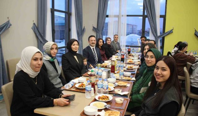Malazgirt Gençlik ve Spor Müdürlüğü'nden anlamlı iftar buluşması