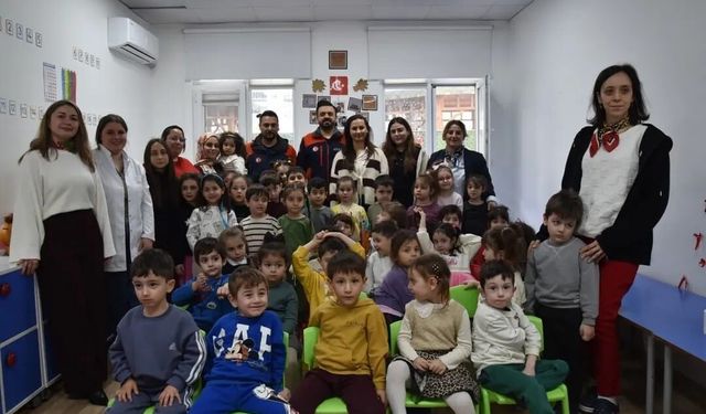 Miniklere deprem bilinci aşılandı