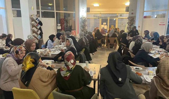 Müftülük personelleri üniversite öğrencileriyle iftarda buluştu