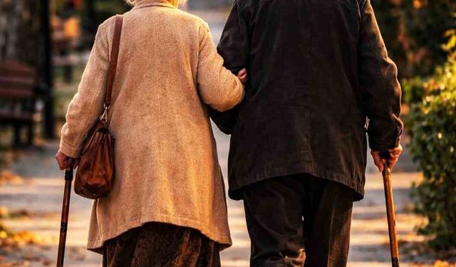 Muğla'lı kadınlar erkeklerden daha uzun yaşıyor