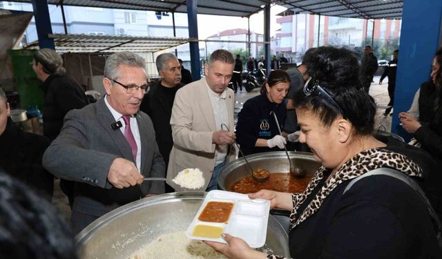 Nazilli Belediyesi'nden Yeni Mahalle'de iftar programı