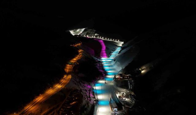 Palandöken'de gece kayağı keyfi