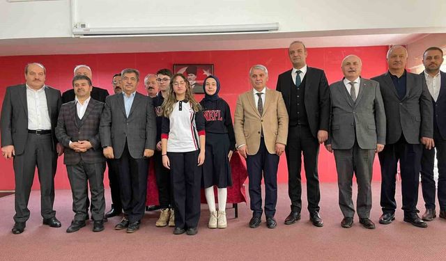 Prof. Dr. Necmettin Erbakan, vefat yıl dönümünde adını taşıdığı Fen Lisesi'nde anıldı