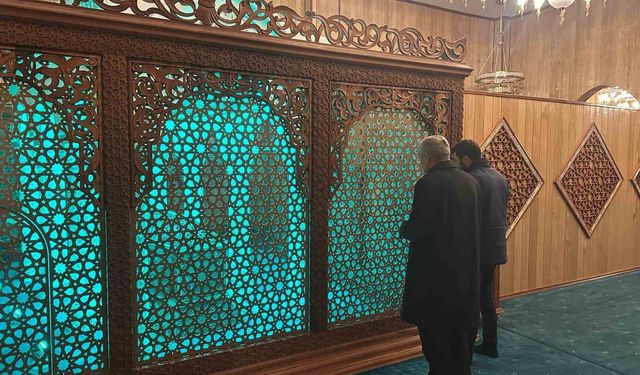 Ramazan'da Veysel Karani Türbesi'ne ziyaretçi akını