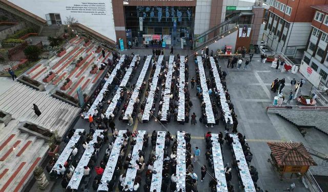 RTEÜ'de öğrenciler iftarda buluştu