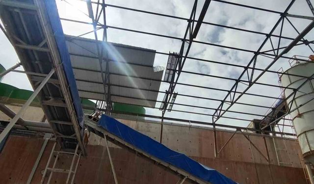 Safir Tuz Fabrikası'nda iş kazası: 10 metreden düşen işçi hayatını kaybetti