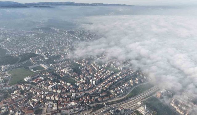 Sis Bursa'nın yarısını yuttu