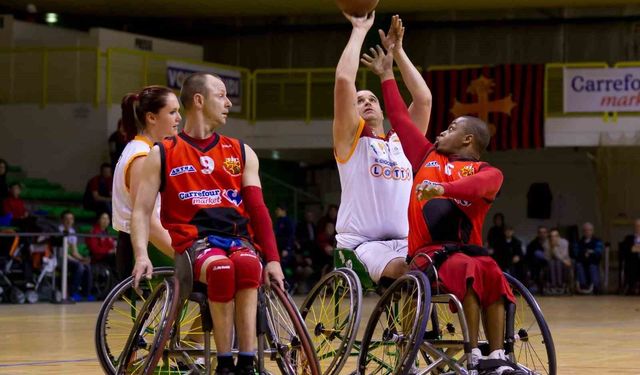 Tekerlekli Sandalye Basketbol play-off müsabakaları Manavgat'ta