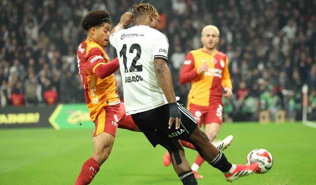 Trendyol Süper Lig: Beşiktaş: 0 - Galatasaray: 0 (Maç devam ediyor)
