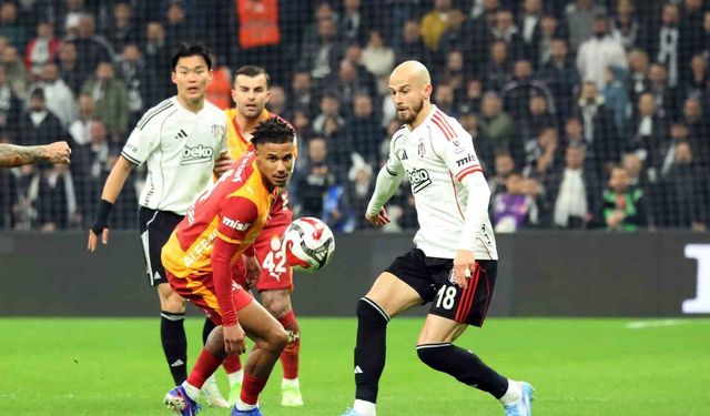 Trendyol Süper Lig: Beşiktaş: 0 - Galatasaray: 1 (İlk yarı)