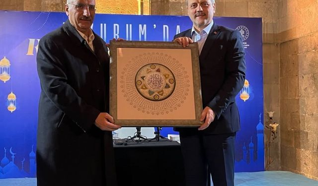 Türk İslam irfanının öncüsü Ahmet Yesevî'yi anlattı