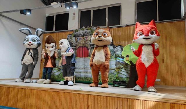 Türkeli'de 'Akıllı Tavşan Momo' ile çevre bilinci kazandırıldı