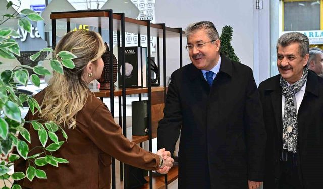 Vali Erdinç Yılmaz haftaya esnaf ziyaretiyle başladı