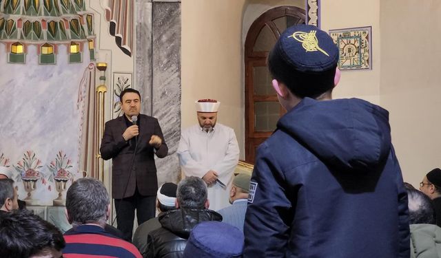 Vali Musa Işın, 'Maarifin Kalbinde Ramazan' programında öğrencilerle Ulu Camii'nde buluştu