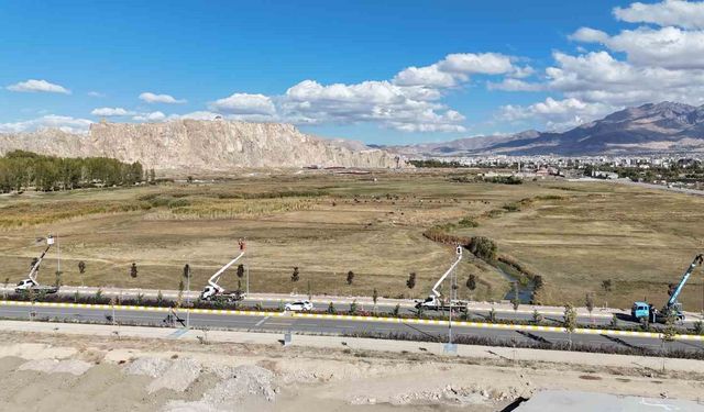 VEDAŞ'tan gündüz yanan aydınlatma açıklaması