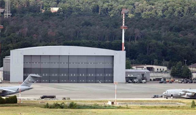 ABD'nin Almanya'nın 20 farklı bölgesinde yaklaşık 39 bin askeri bulunuyor