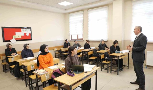 Ağrı'da YKS'ye hazırlık süreci yakından takip ediliyor