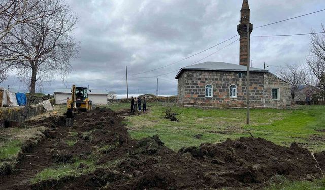 Akyaka'da örnek dayanışma: Minik Asya'dan büyük destek