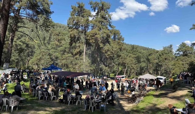 Aydın'daki 41 yıllık gelenek vatandaşları aynı sofrada buluşturdu