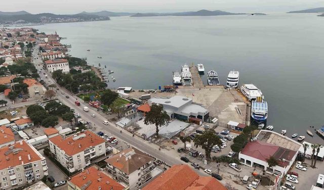 Ayvalık'ta yeni meydan düzenlemesi hayata geçiyor