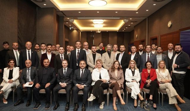 Azerbaycan yatırım fırsatları, İzmir'de masaya yatırıldı